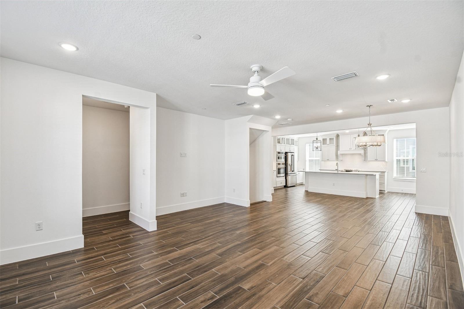 Image 17 of 36 For 1951 Risby Alley