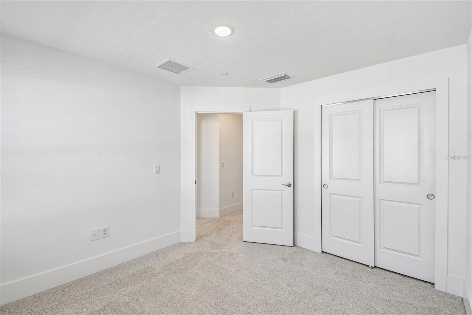 Image 23 of 36 For 1951 Risby Alley