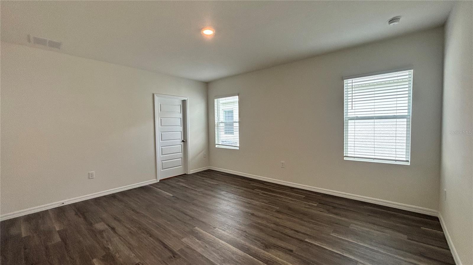 Image 18 of 34 For 1676 Hummingbird Road