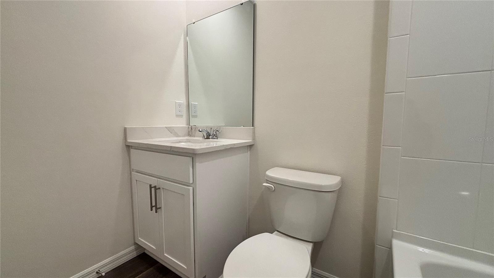 Image 21 of 34 For 1676 Hummingbird Road