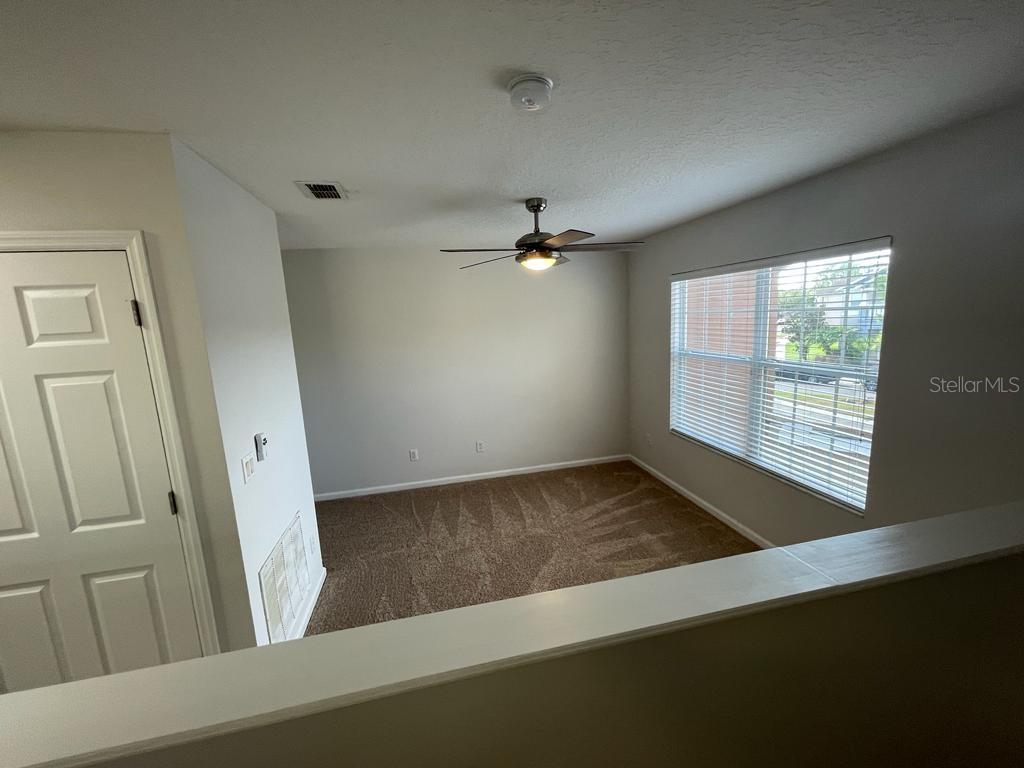 Image 22 of 35 For 16187 Old Ash Loop