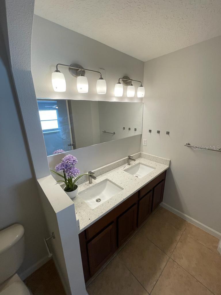 Image 31 of 35 For 16187 Old Ash Loop