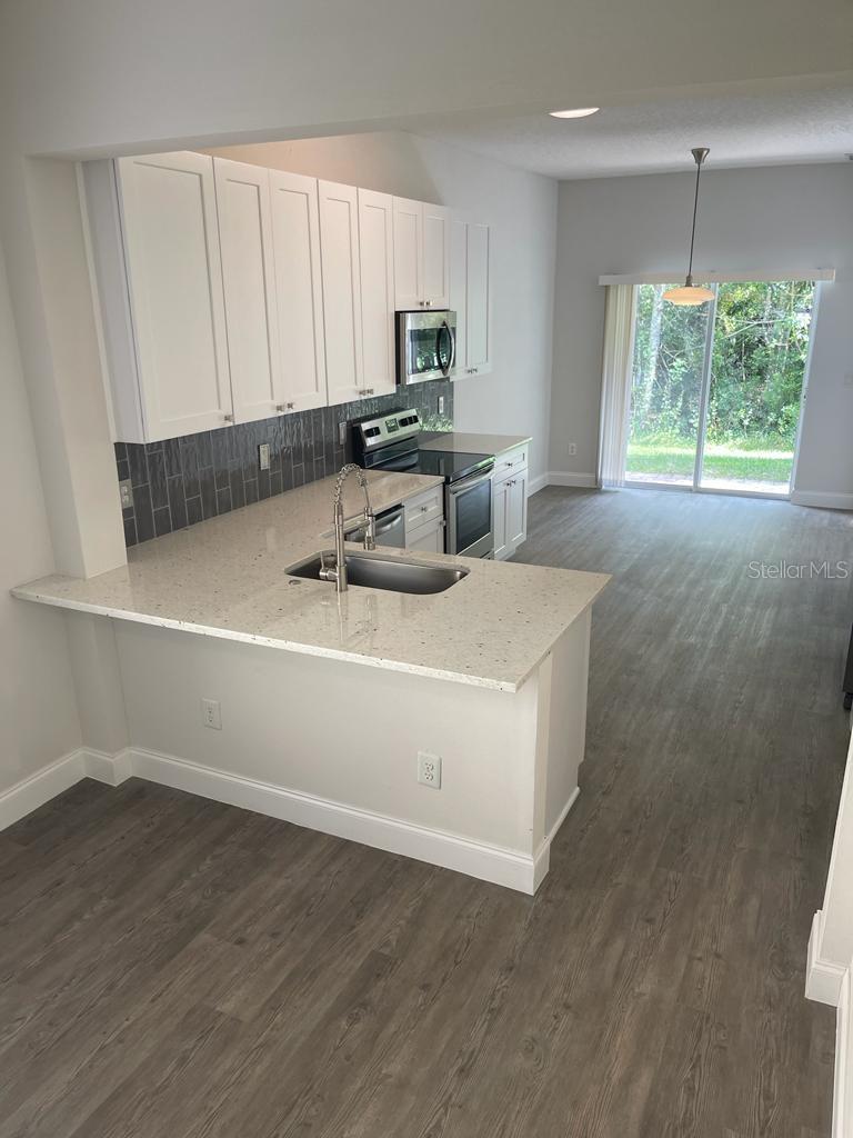 Image 9 of 35 For 16187 Old Ash Loop