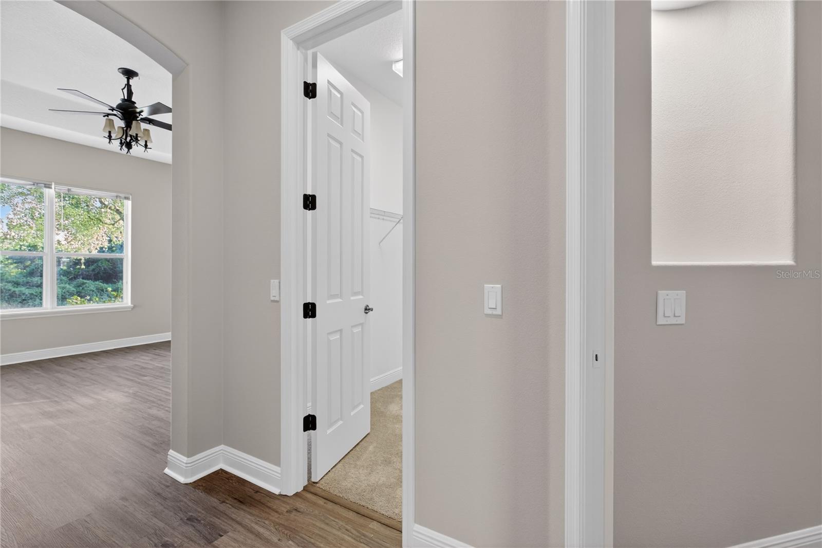 Image 30 of 41 For 216 Lamonte Point Court