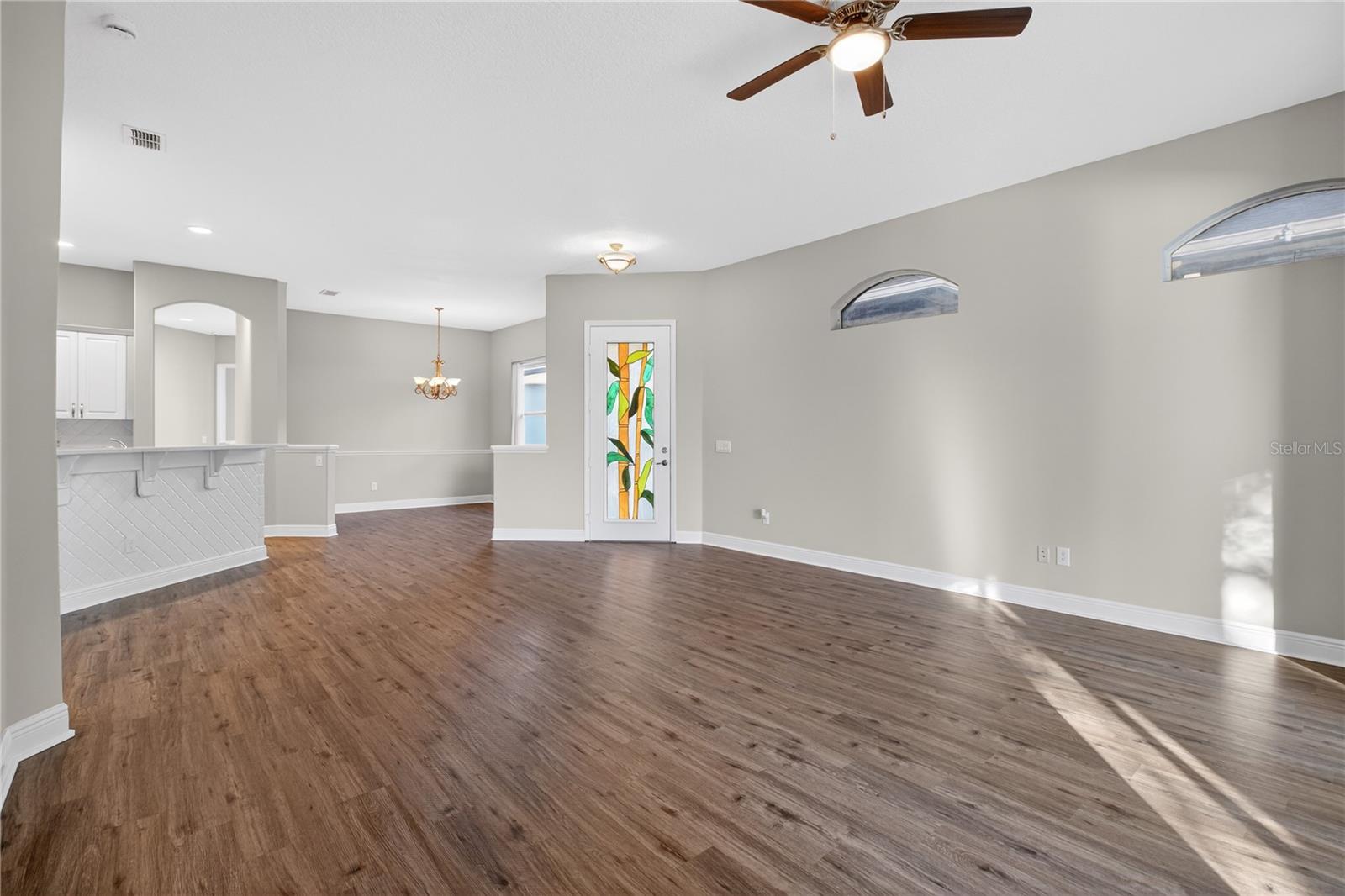 Image 6 of 41 For 216 Lamonte Point Court