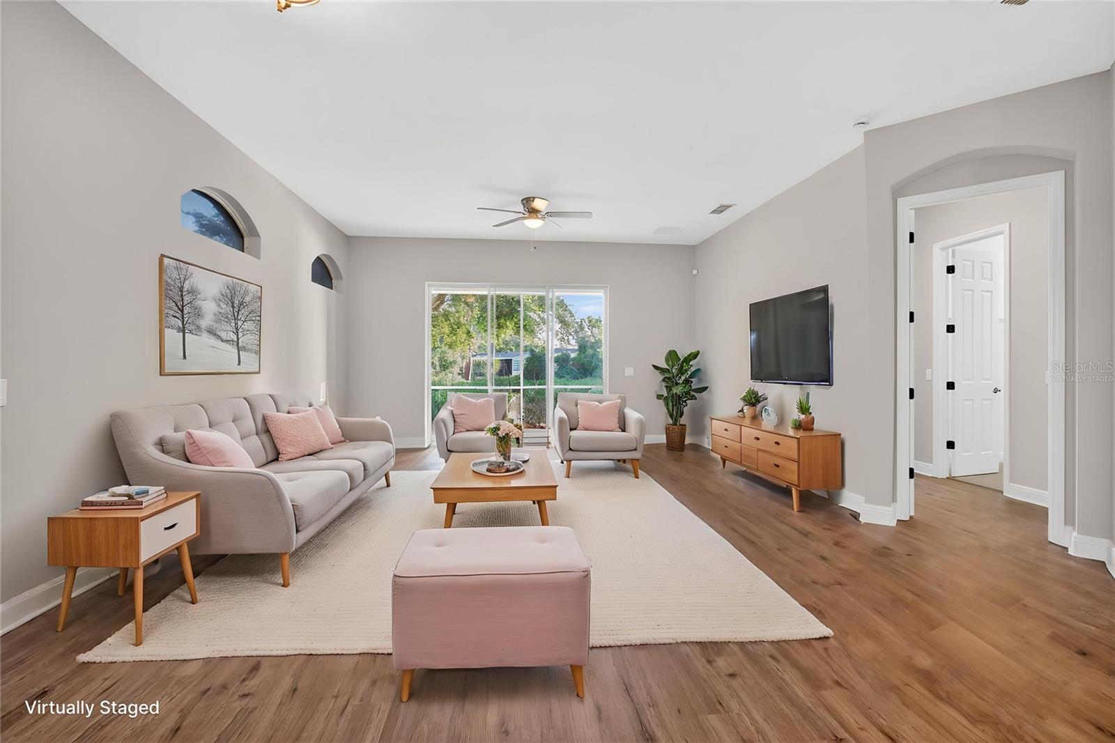 Image 7 of 41 For 216 Lamonte Point Court