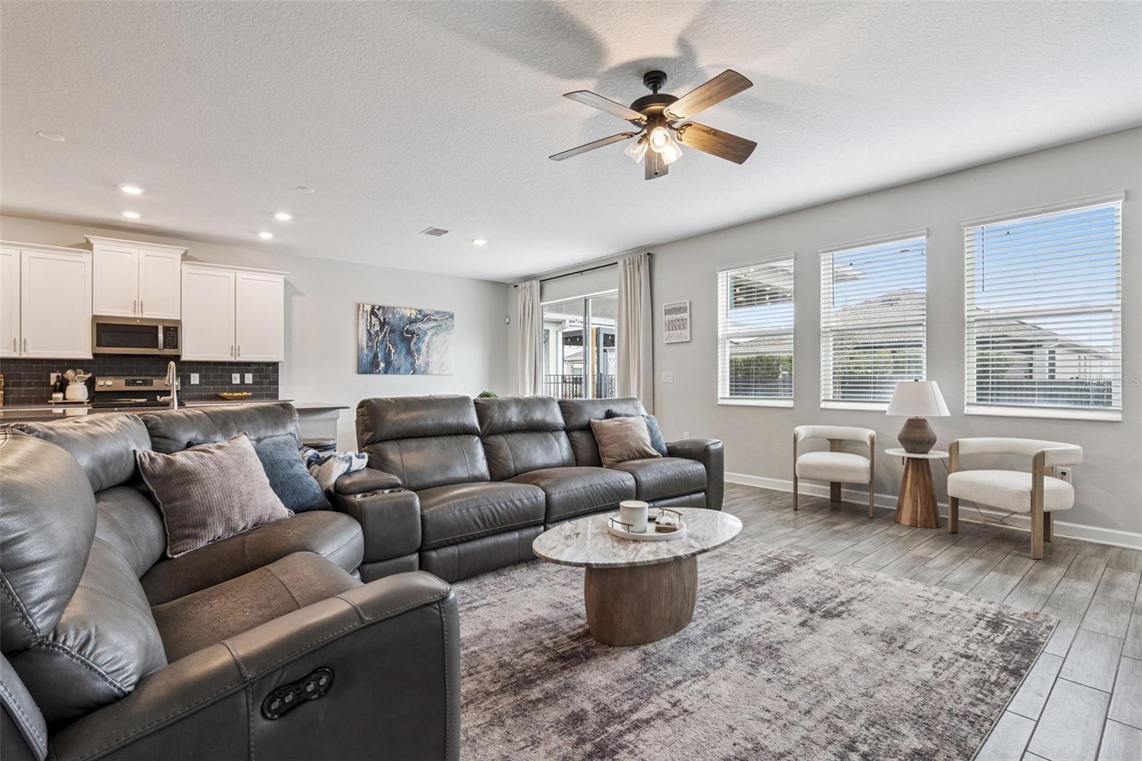 Image 18 of 66 For 11525 Rhyme Avenue