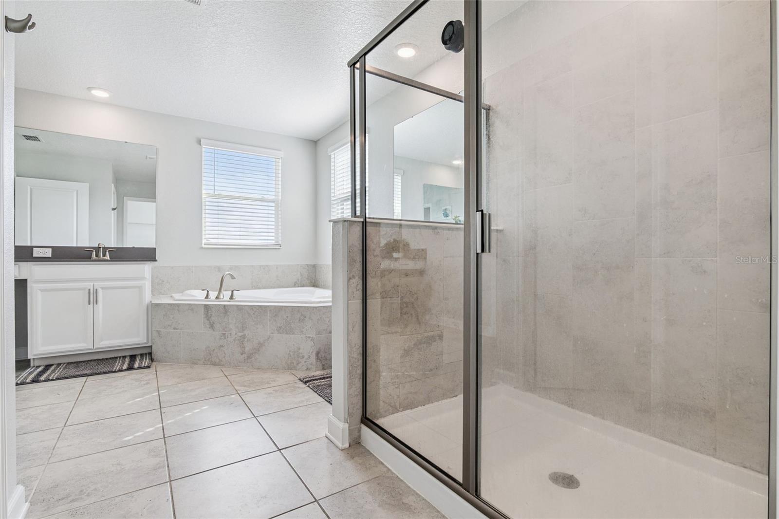 Image 31 of 66 For 11525 Rhyme Avenue