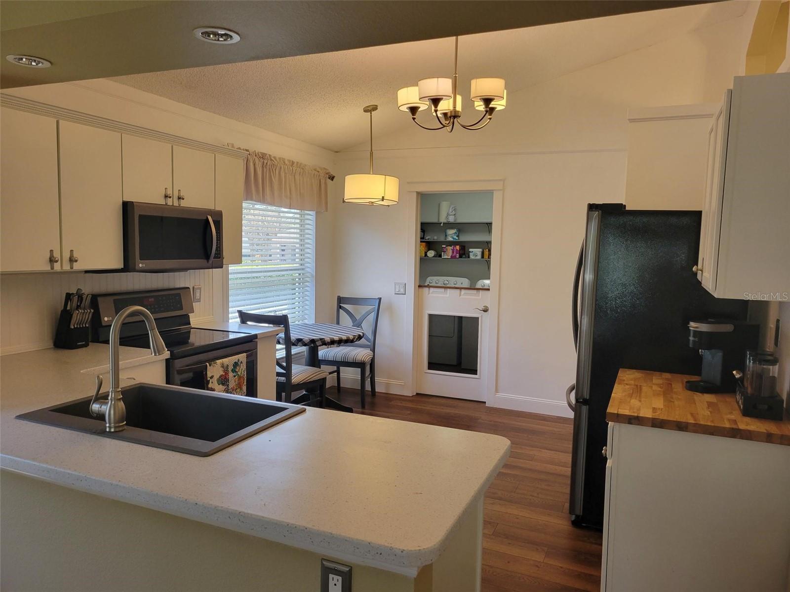 Image 8 of 53 For 3617 Kingswood Court