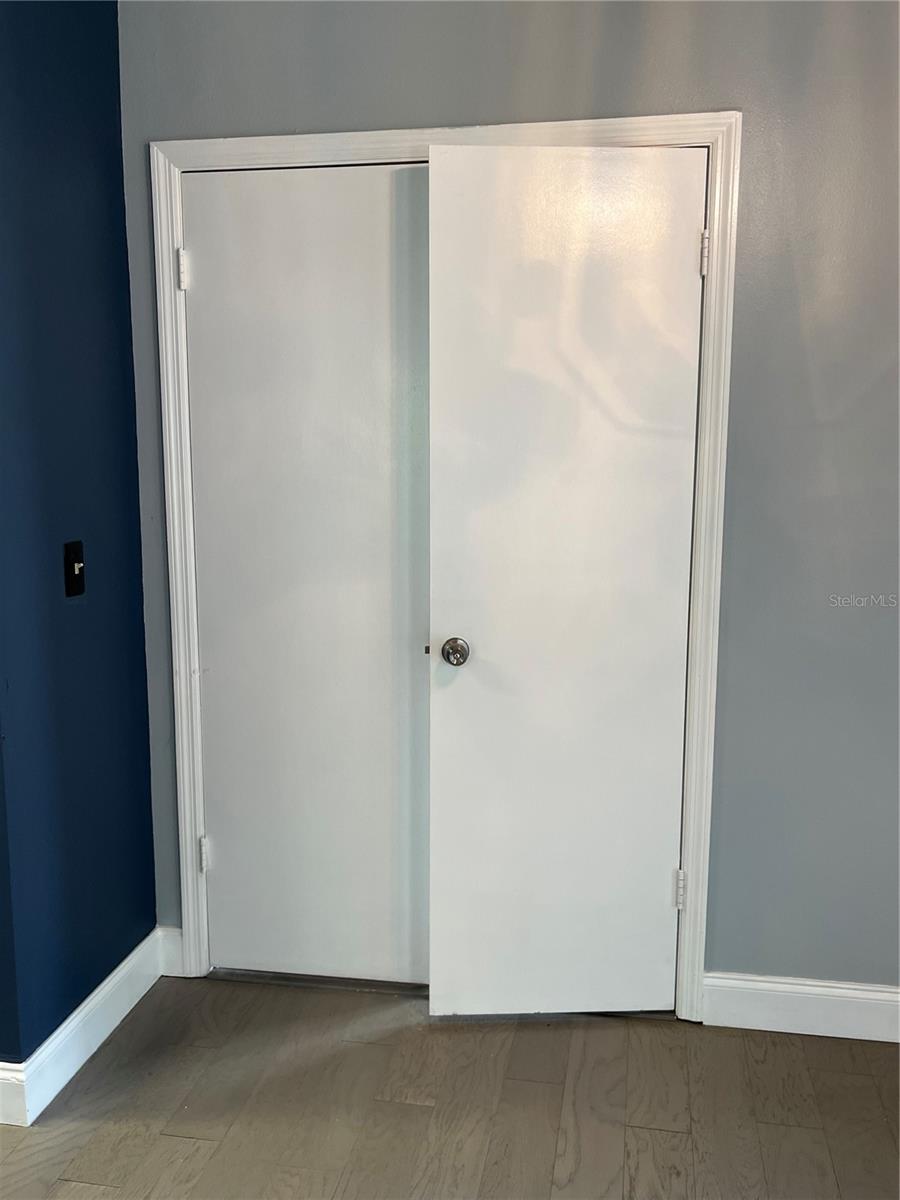 Image 16 of 37 For 537 Sun Ridge Place 201