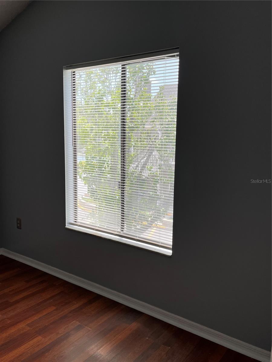 Image 18 of 37 For 537 Sun Ridge Place 201