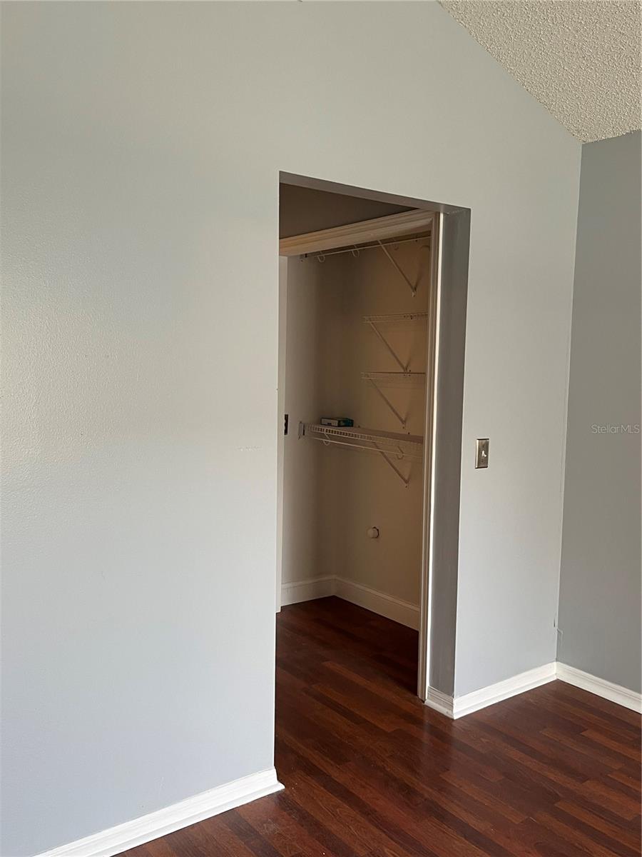 Image 19 of 37 For 537 Sun Ridge Place 201