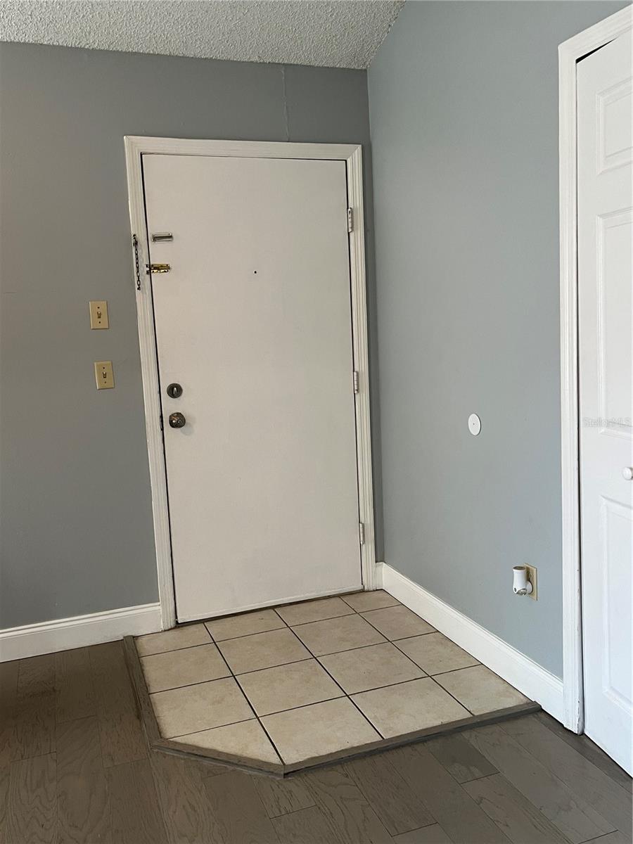 Image 2 of 37 For 537 Sun Ridge Place 201