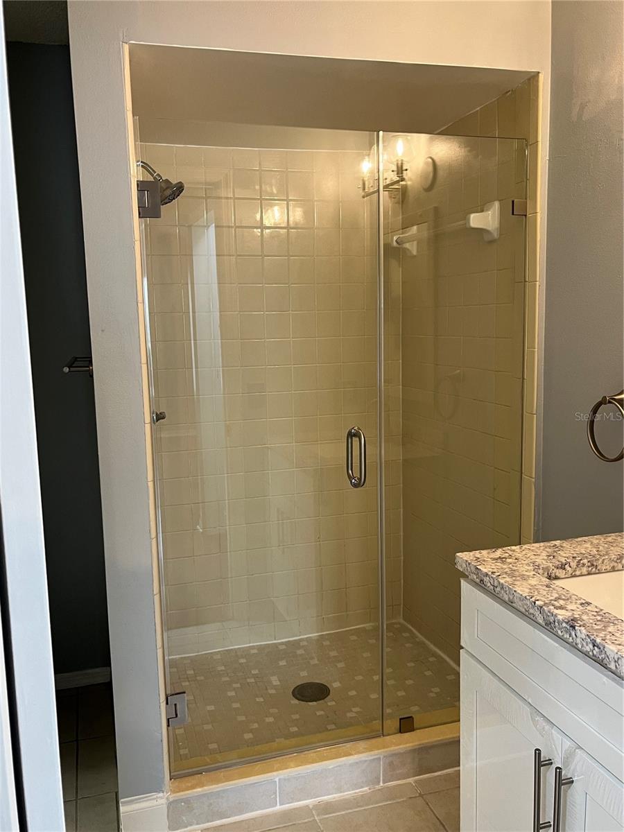 Image 24 of 37 For 537 Sun Ridge Place 201