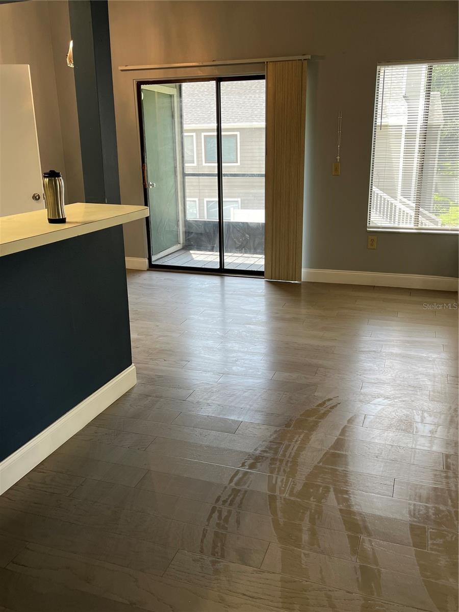 Image 4 of 37 For 537 Sun Ridge Place 201