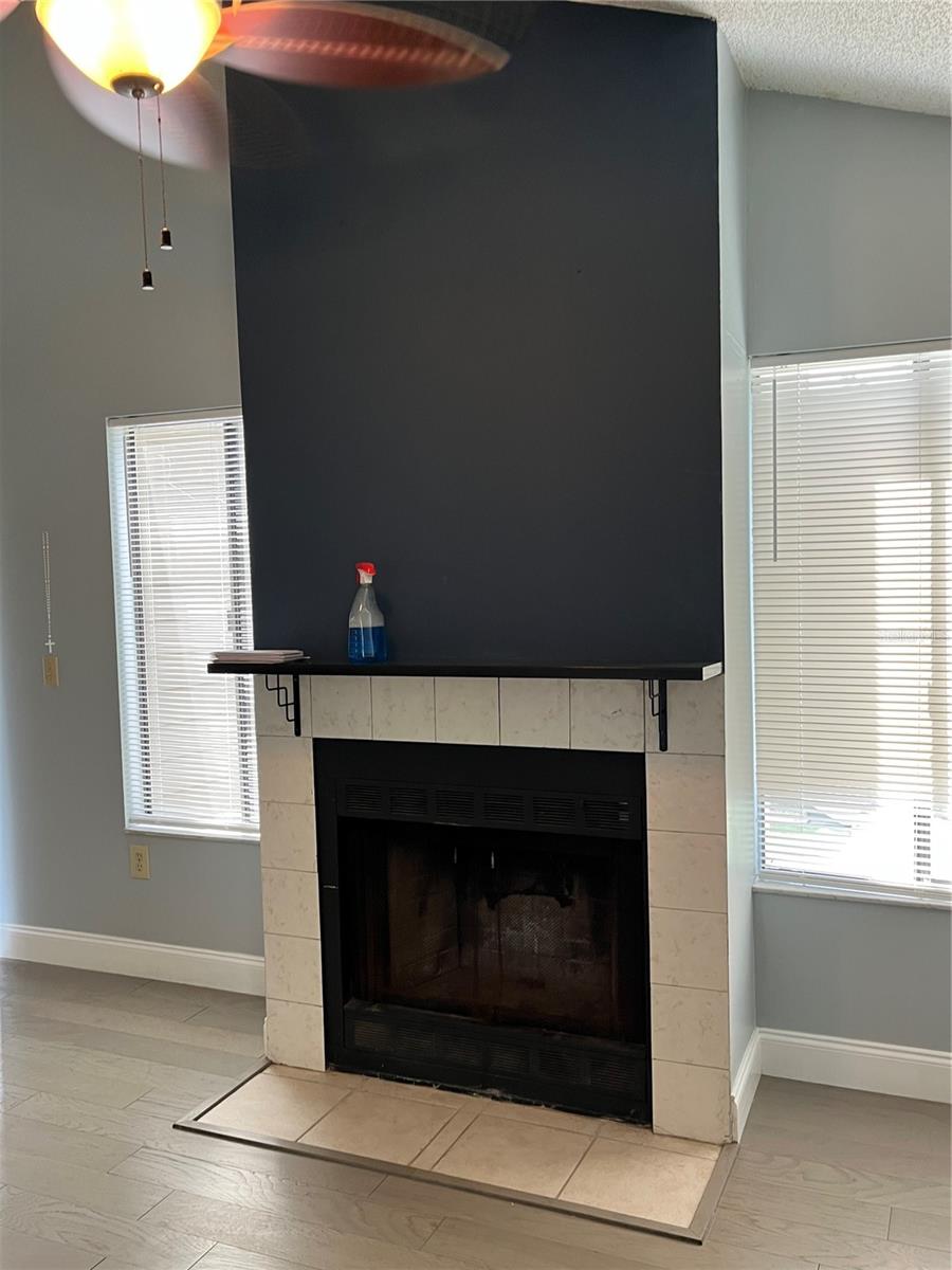 Image 7 of 37 For 537 Sun Ridge Place 201