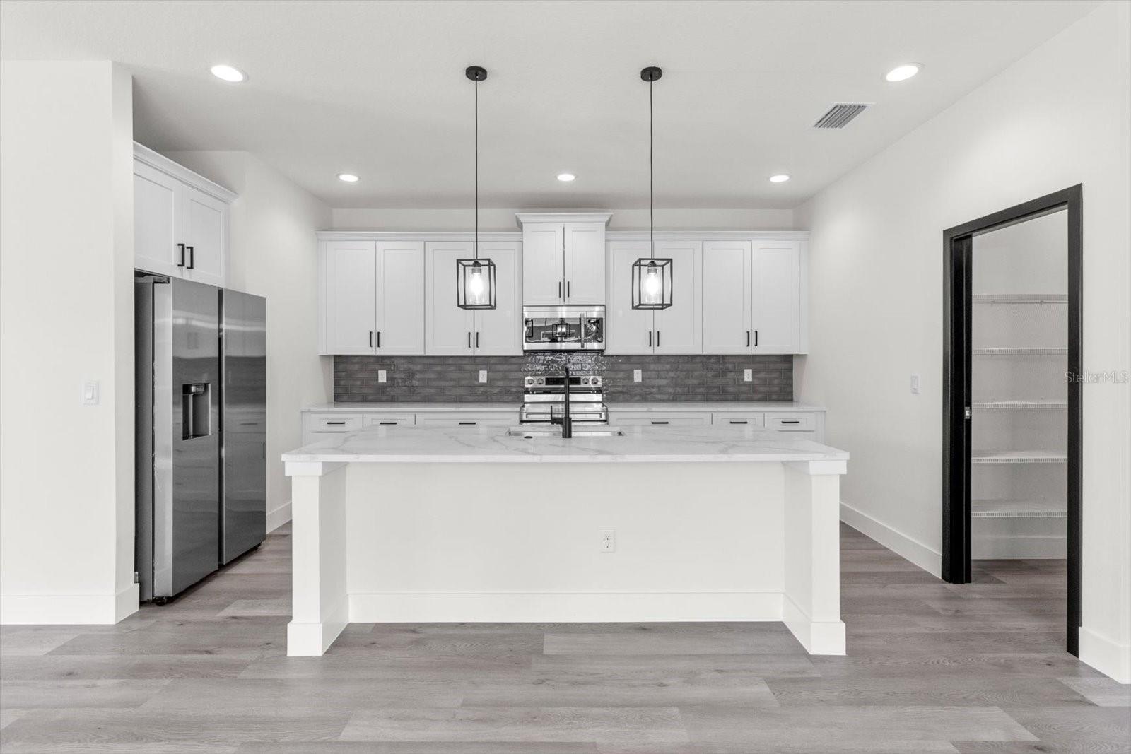 Image 12 of 36 For 3932 Sw 133rd Loop