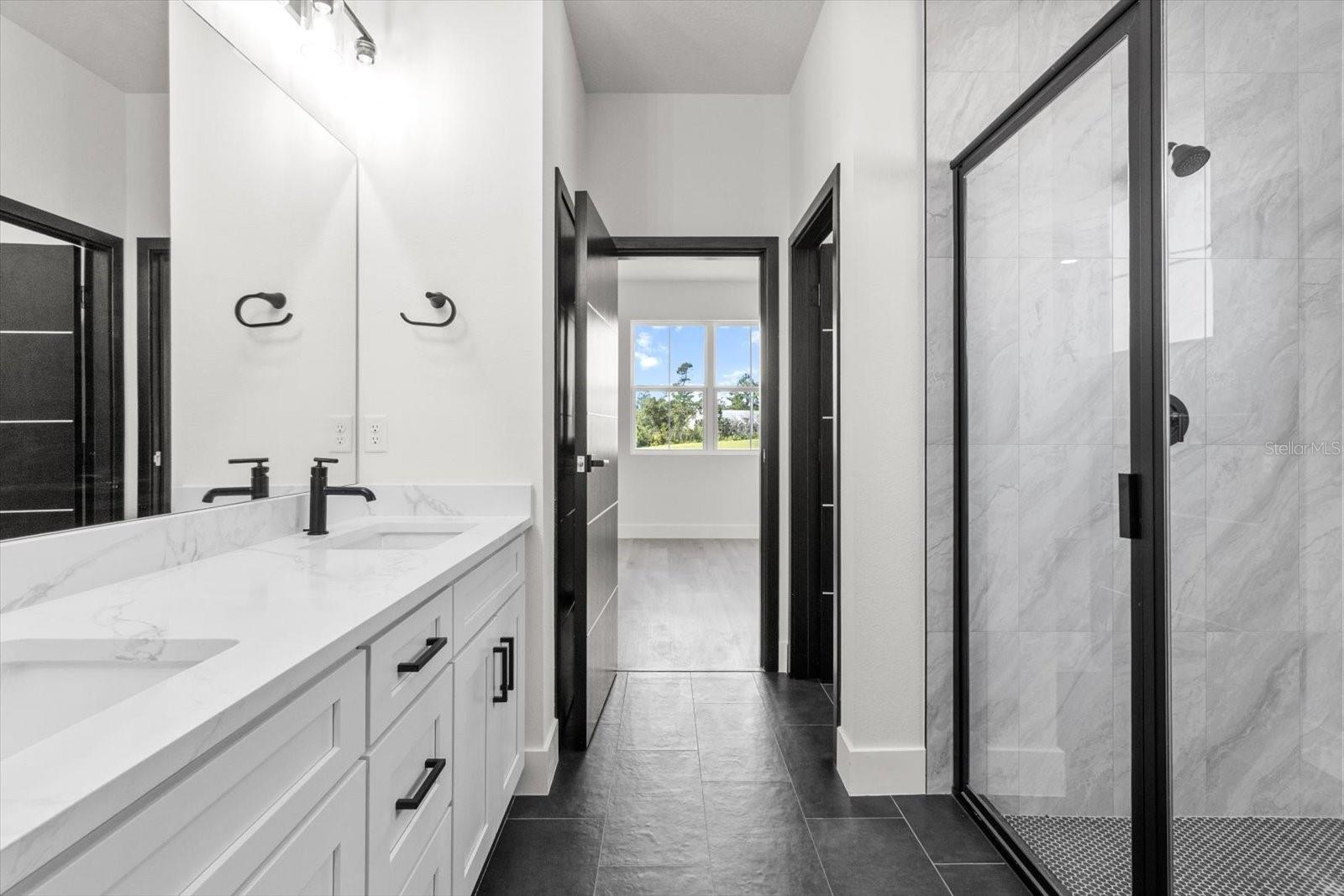 Image 22 of 36 For 3932 Sw 133rd Loop