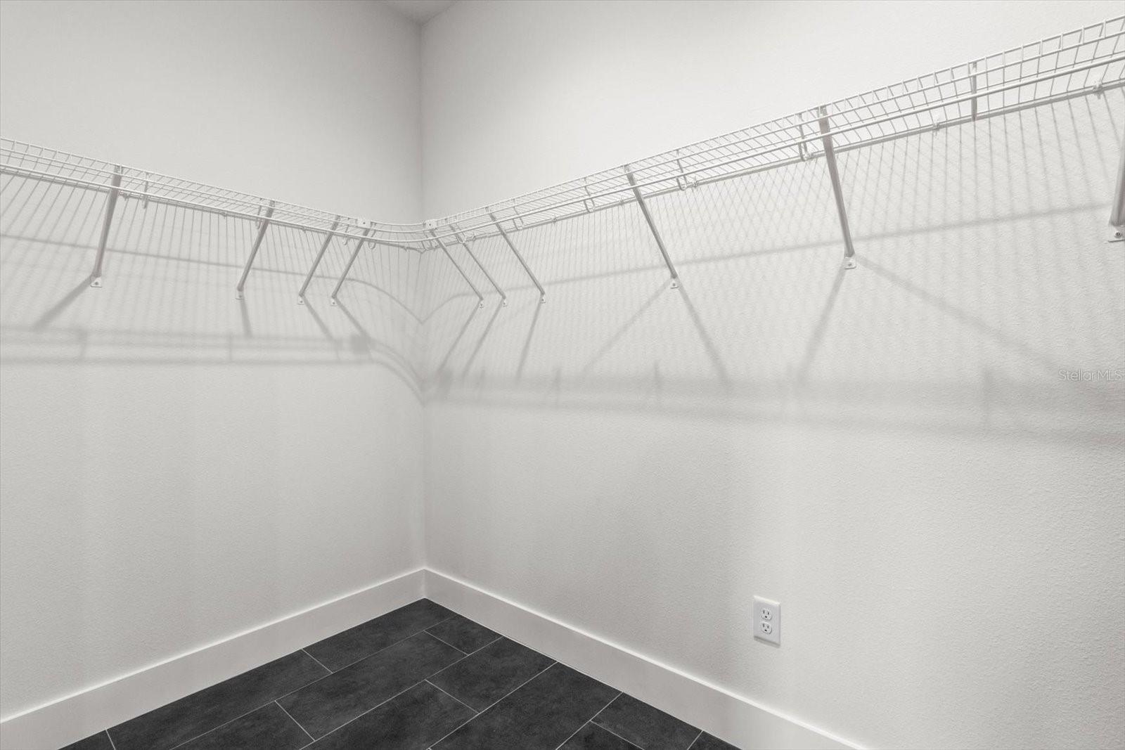 Image 24 of 36 For 3932 Sw 133rd Loop