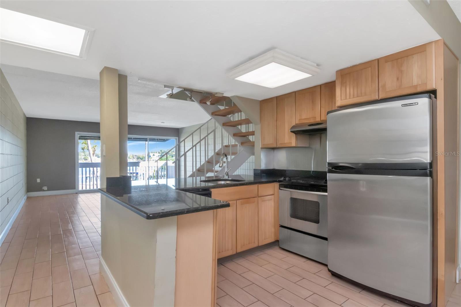 Image 19 of 33 For 2424 Tampa Bay Boulevard 204