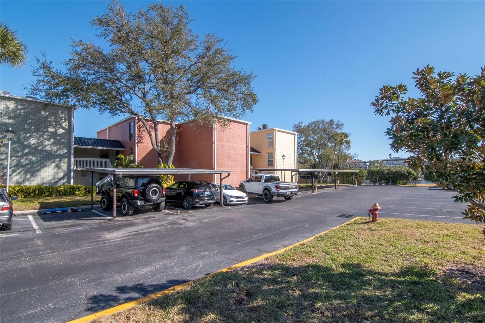 Image 3 of 33 For 2424 Tampa Bay Boulevard 204