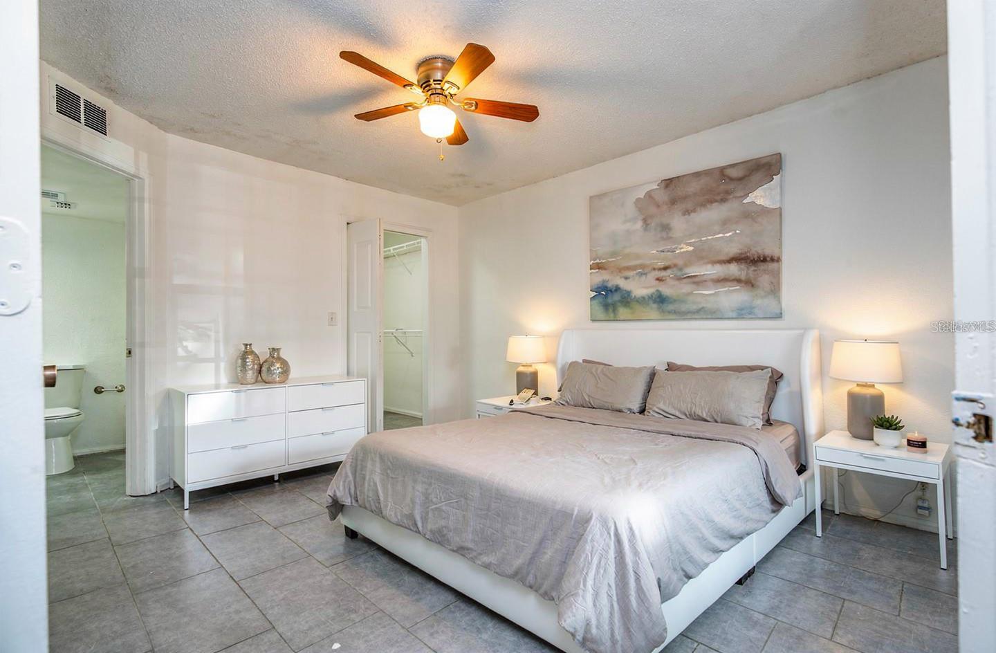 Image 13 of 44 For 5136 Park Central Drive 212