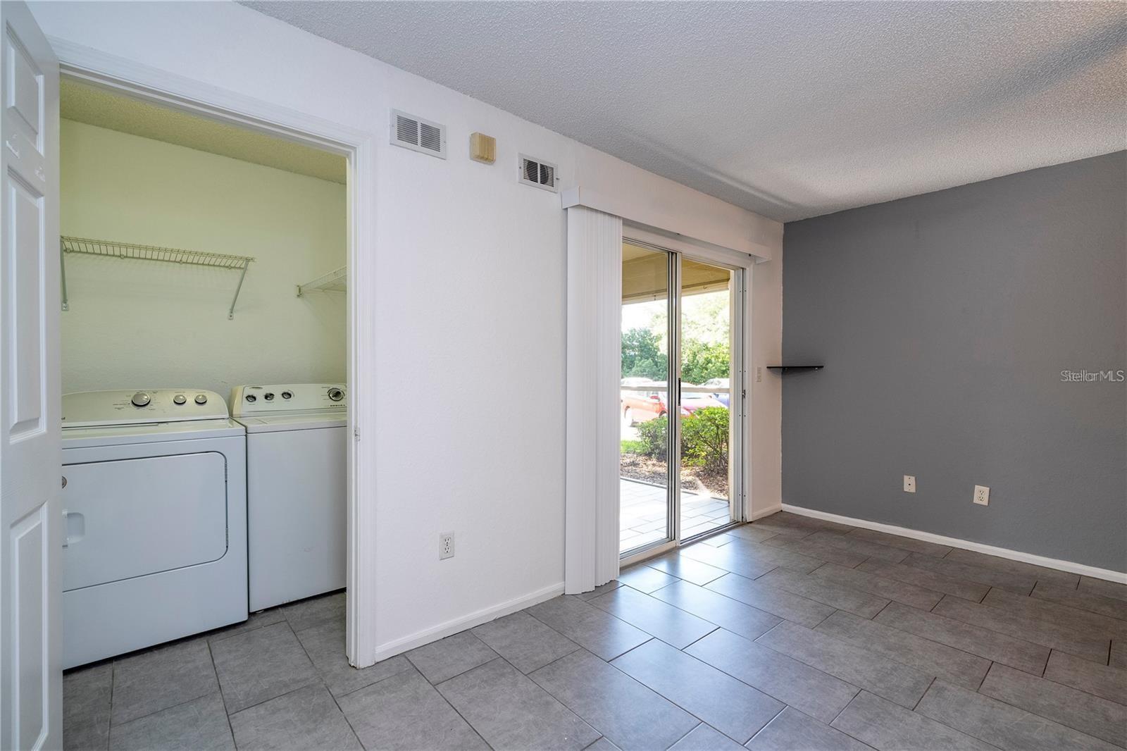 Image 23 of 44 For 5136 Park Central Drive 212