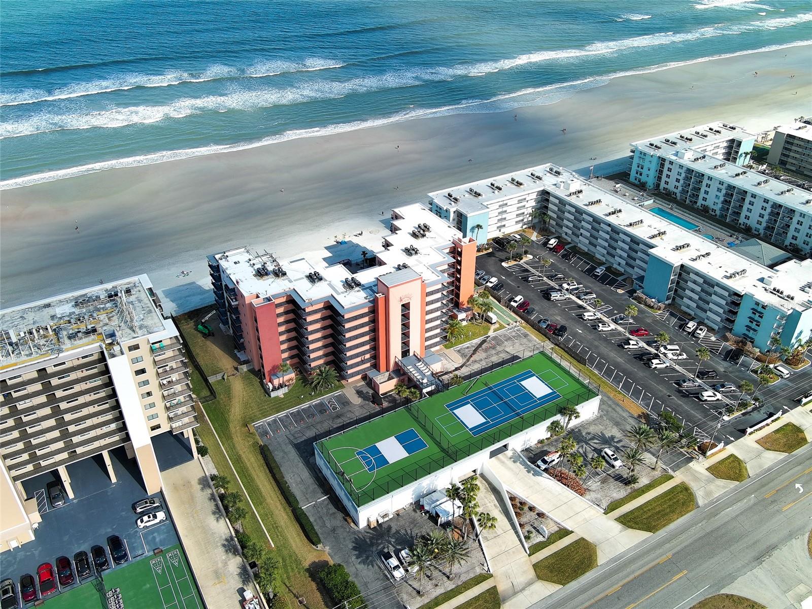 Image 22 of 35 For 4141 Atlantic Avenue 504