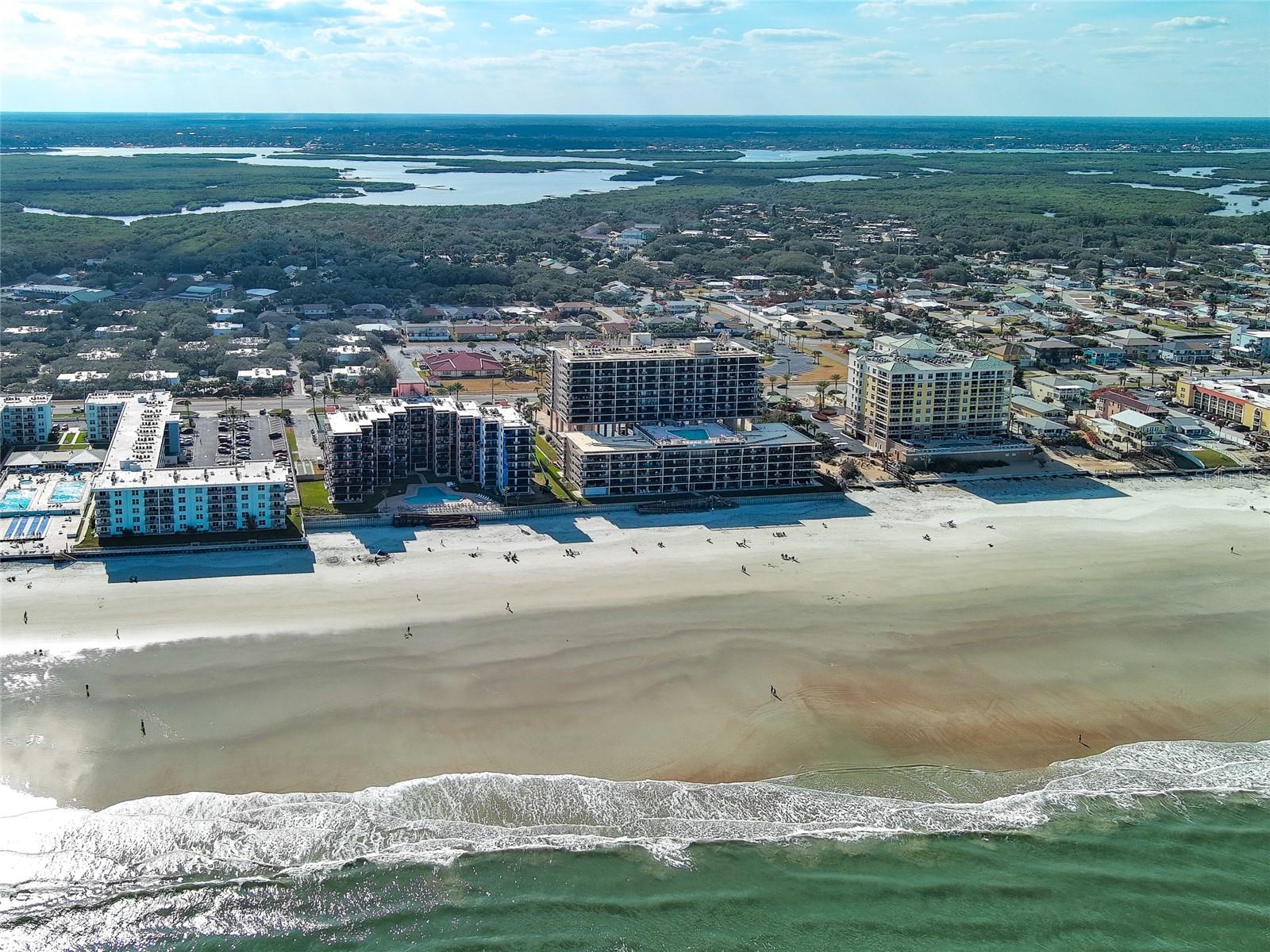 Image 23 of 35 For 4141 Atlantic Avenue 504