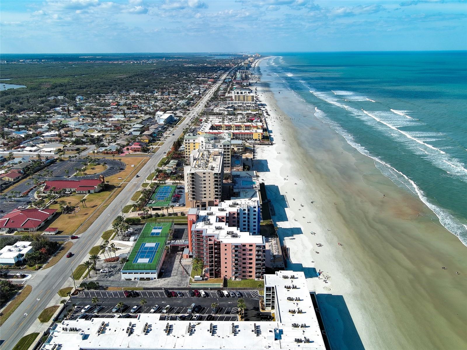 Image 25 of 35 For 4141 Atlantic Avenue 504