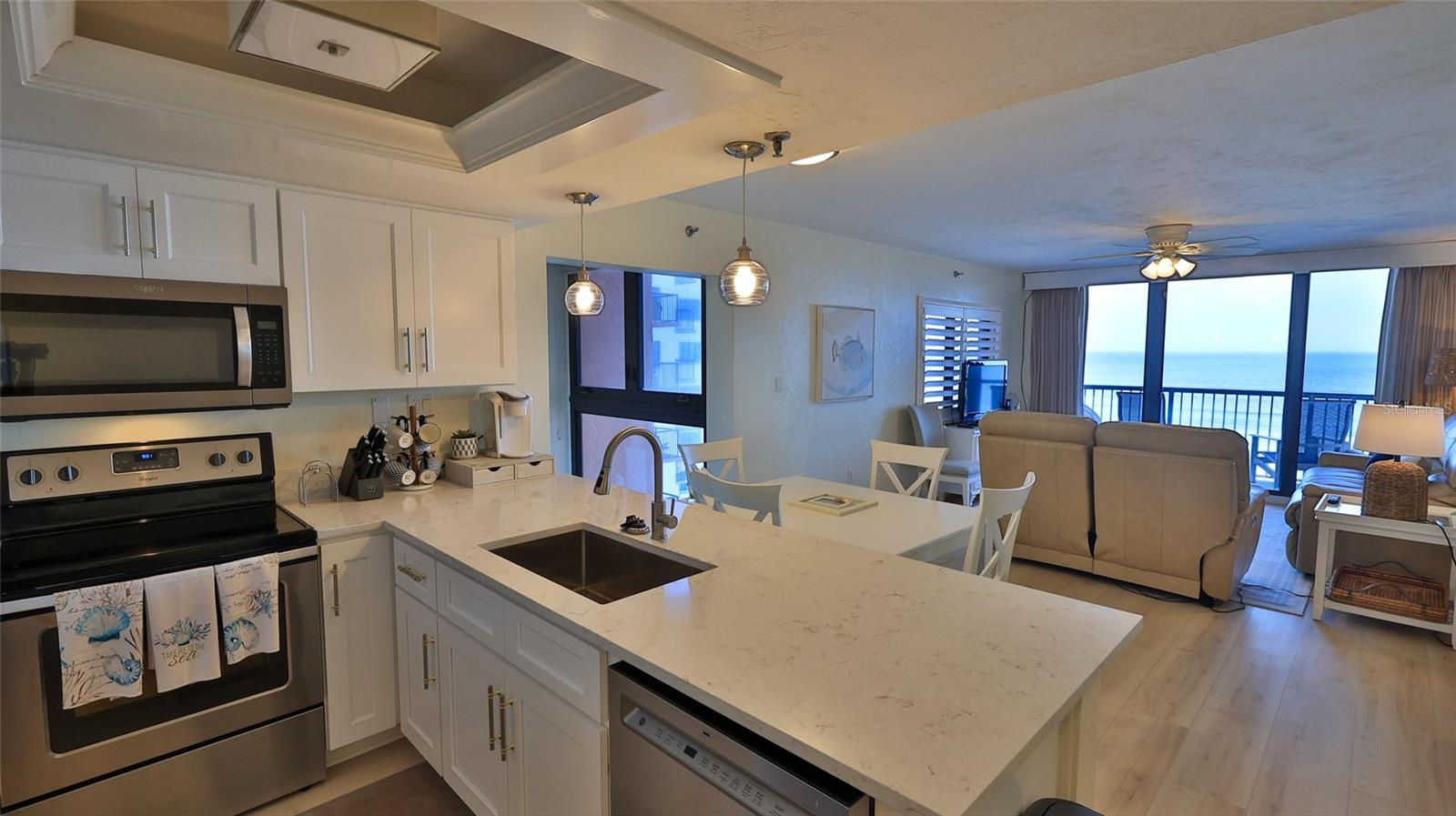 Image 4 of 35 For 4141 Atlantic Avenue 504