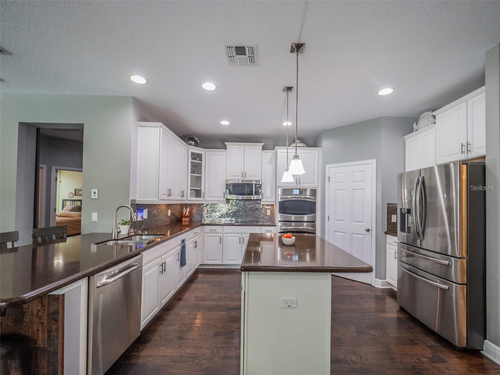 Image 14 of 63 For 4443 Pine Gold Avenue