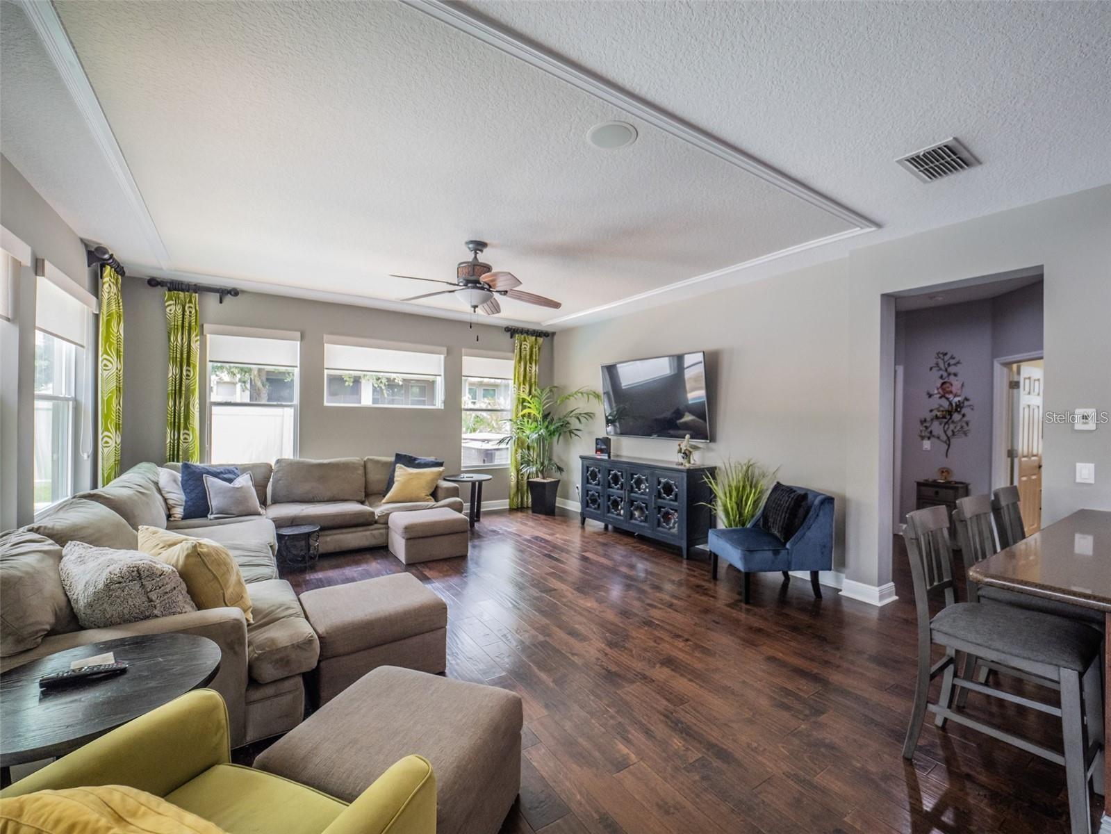 Image 17 of 63 For 4443 Pine Gold Avenue