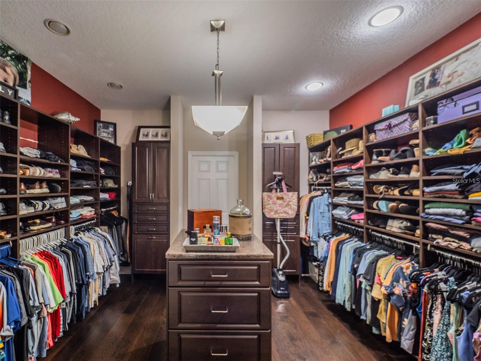 Image 27 of 63 For 4443 Pine Gold Avenue