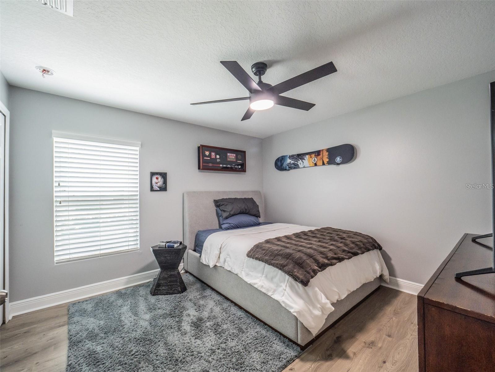 Image 34 of 63 For 4443 Pine Gold Avenue