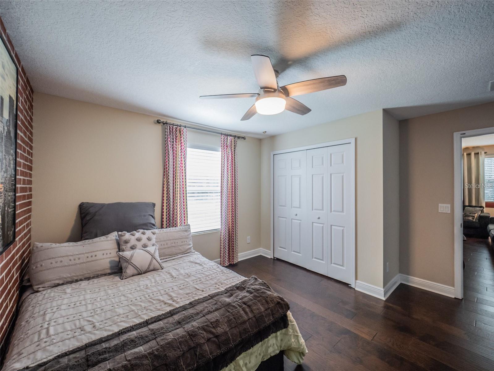 Image 40 of 63 For 4443 Pine Gold Avenue