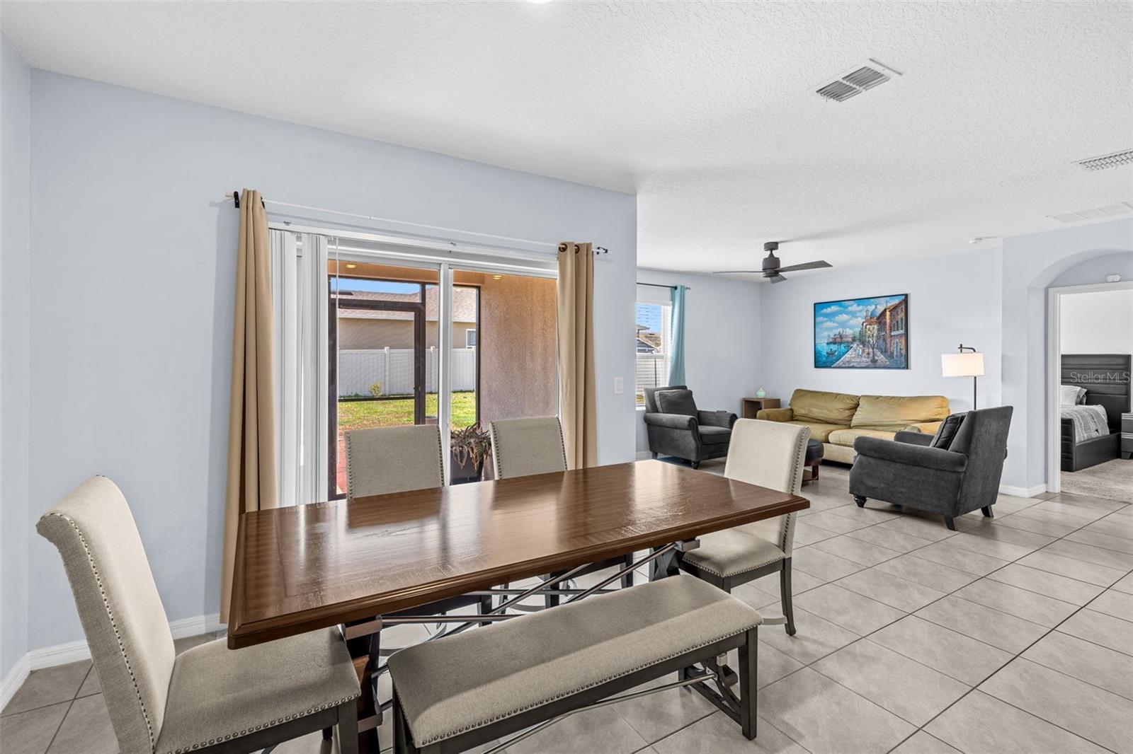 Image 7 of 24 For 869 Gunnison Drive