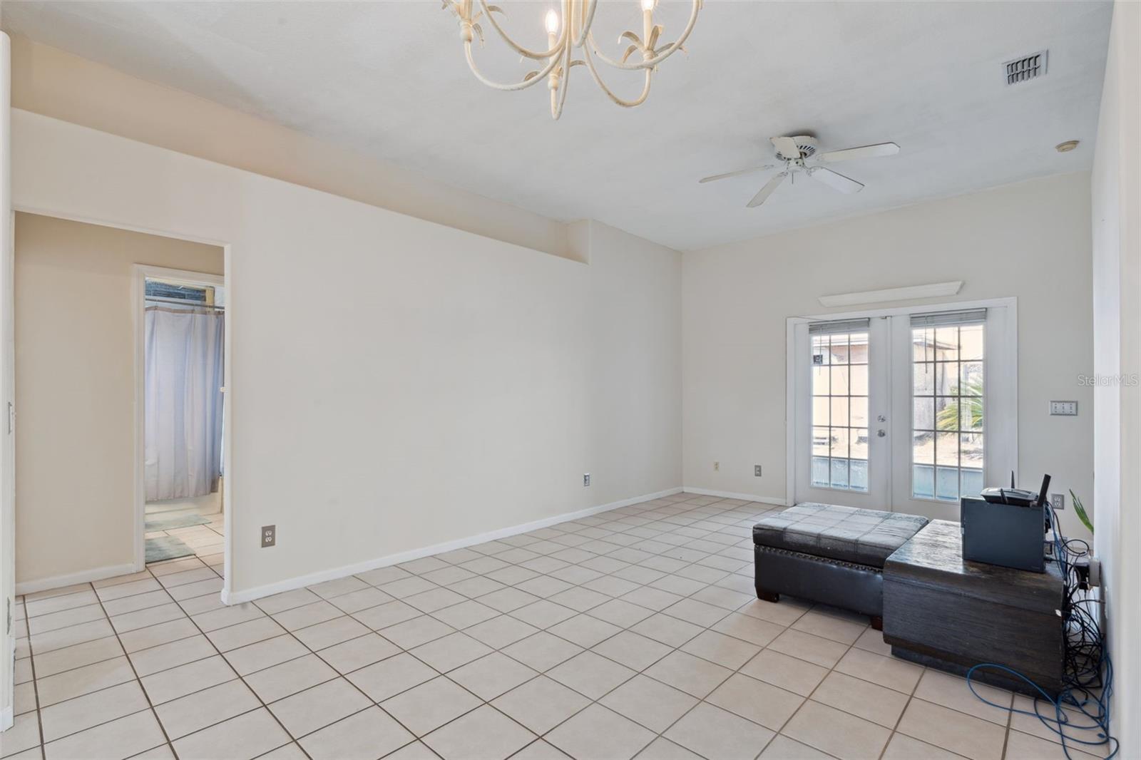 Image 8 of 21 For 8013 Aspencrest Court