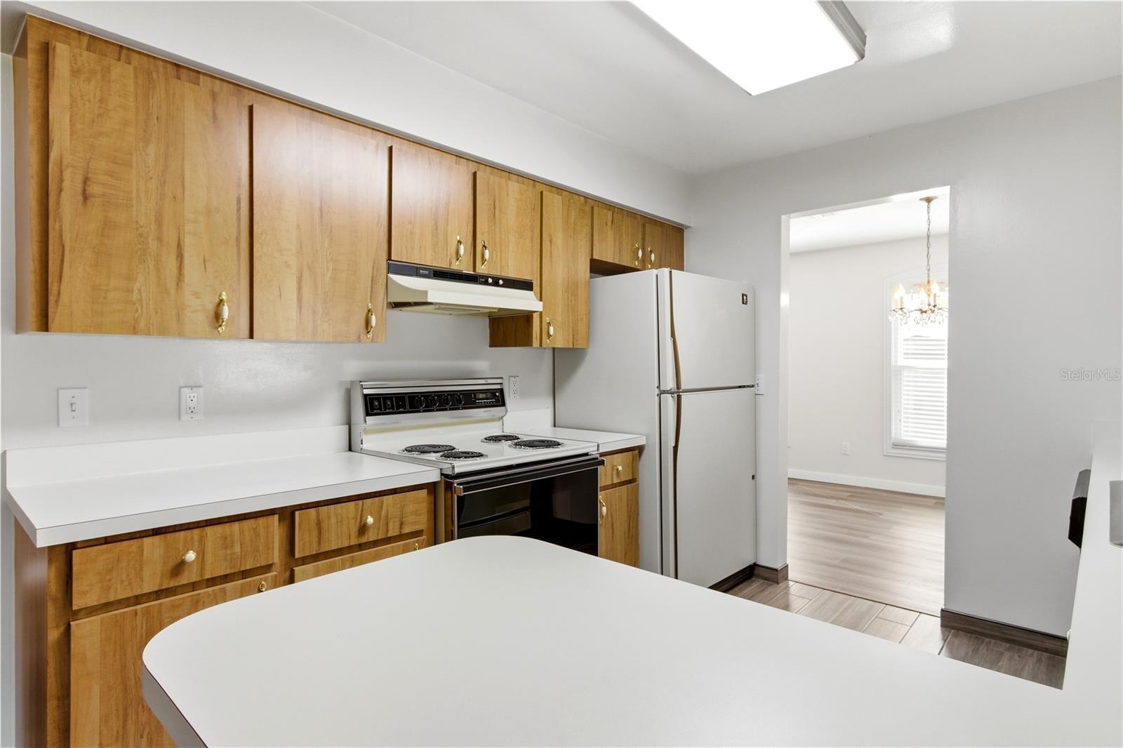 Image 11 of 51 For 127 Mark David Boulevard