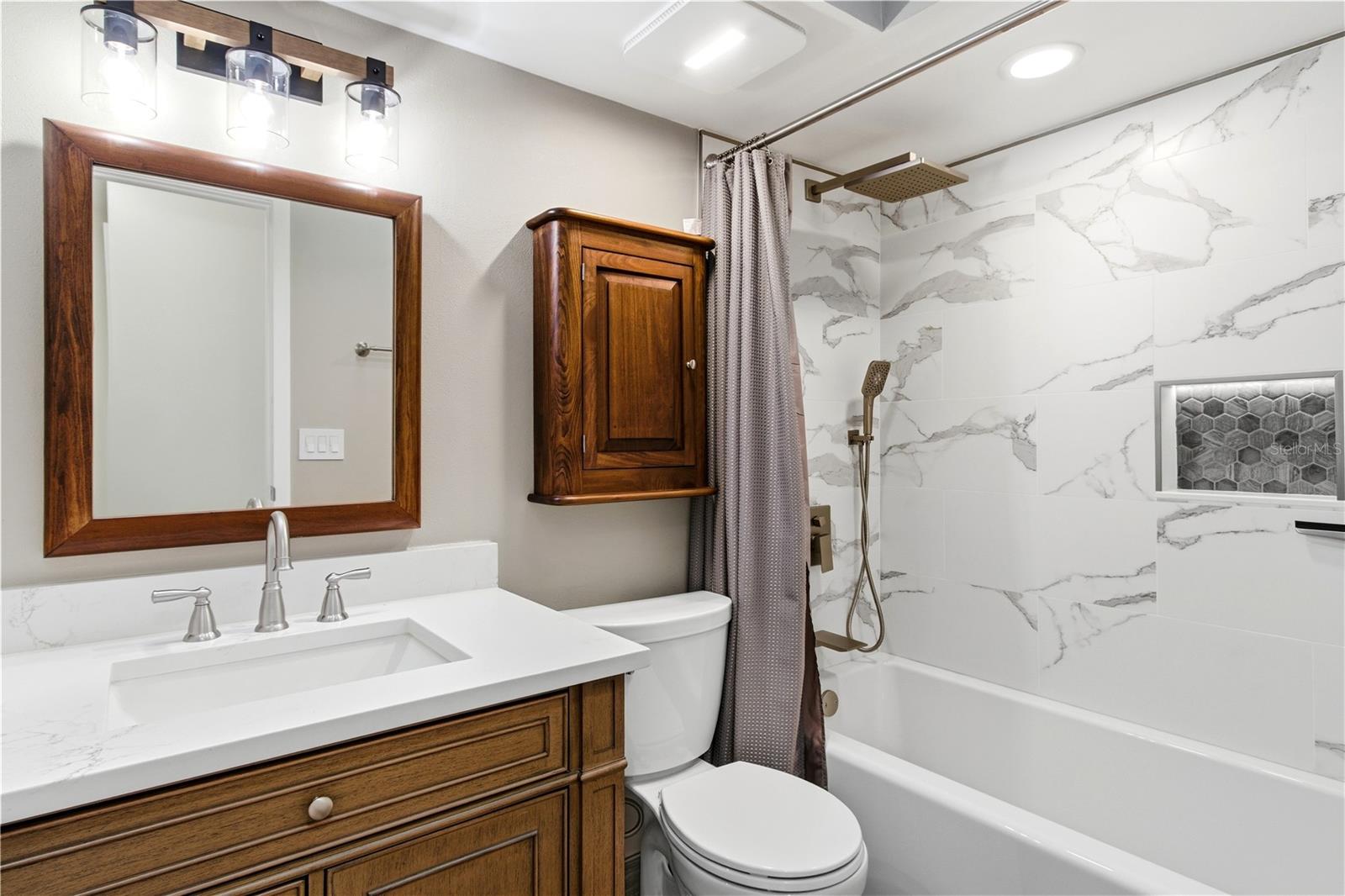 Image 25 of 51 For 127 Mark David Boulevard