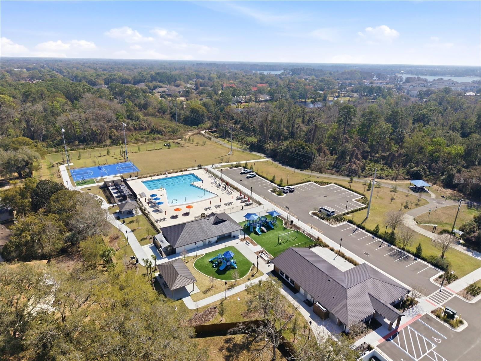 Image 46 of 51 For 127 Mark David Boulevard