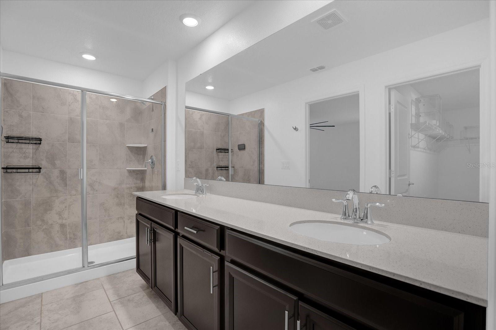 Image 7 of 15 For 4712 Magnetite Loop