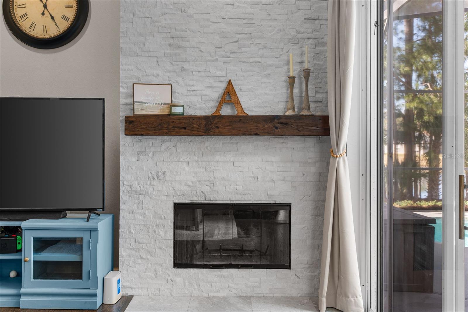 Image 21 of 52 For 269 Randon Terrace