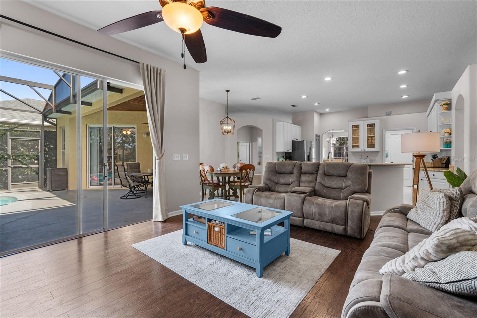 Image 22 of 52 For 269 Randon Terrace