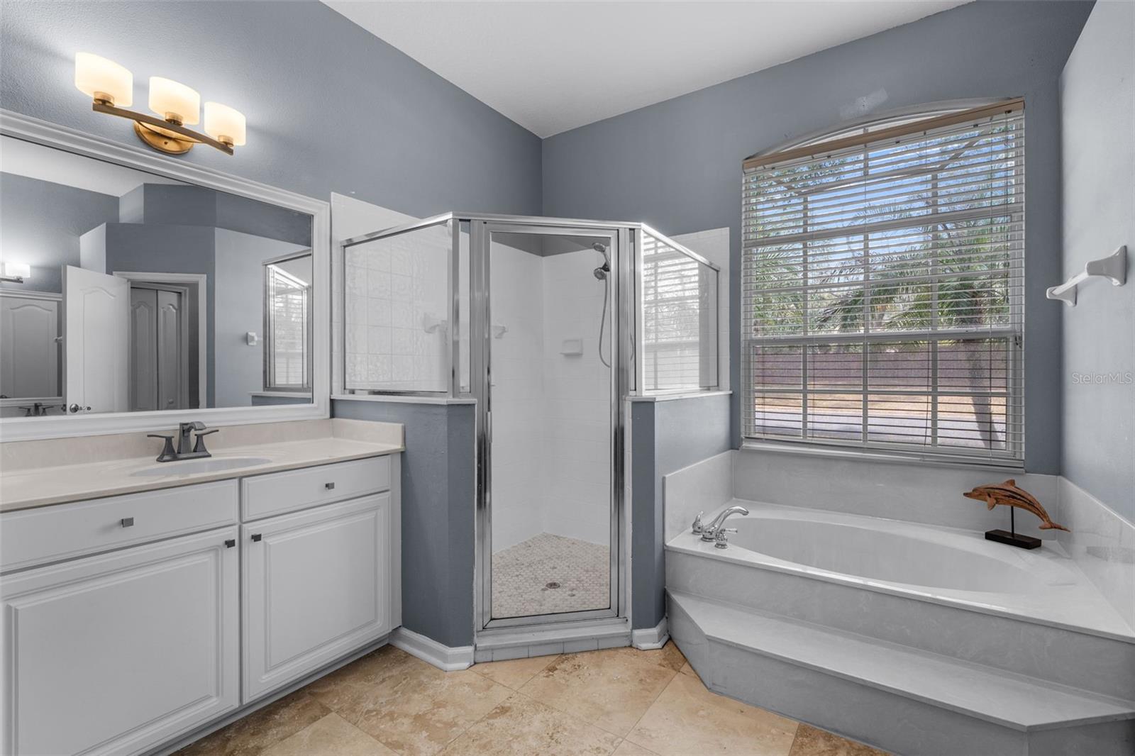 Image 25 of 52 For 269 Randon Terrace