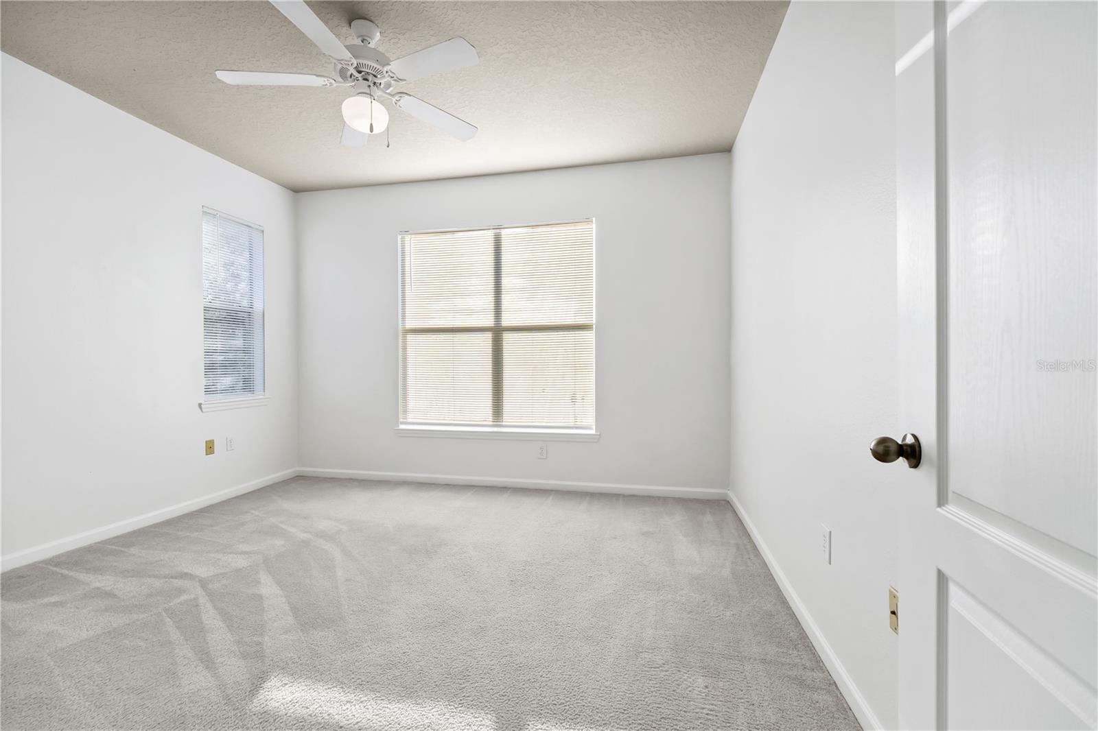 Image 14 of 32 For 19935 Villa View Circle 306