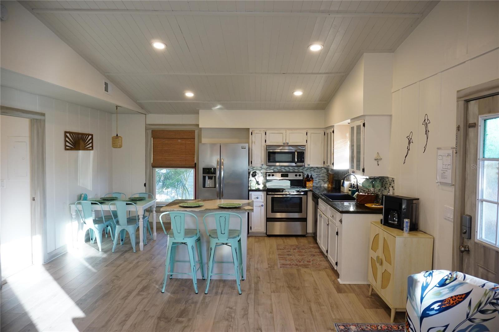 Image 2 of 49 For 2504 Avenue B