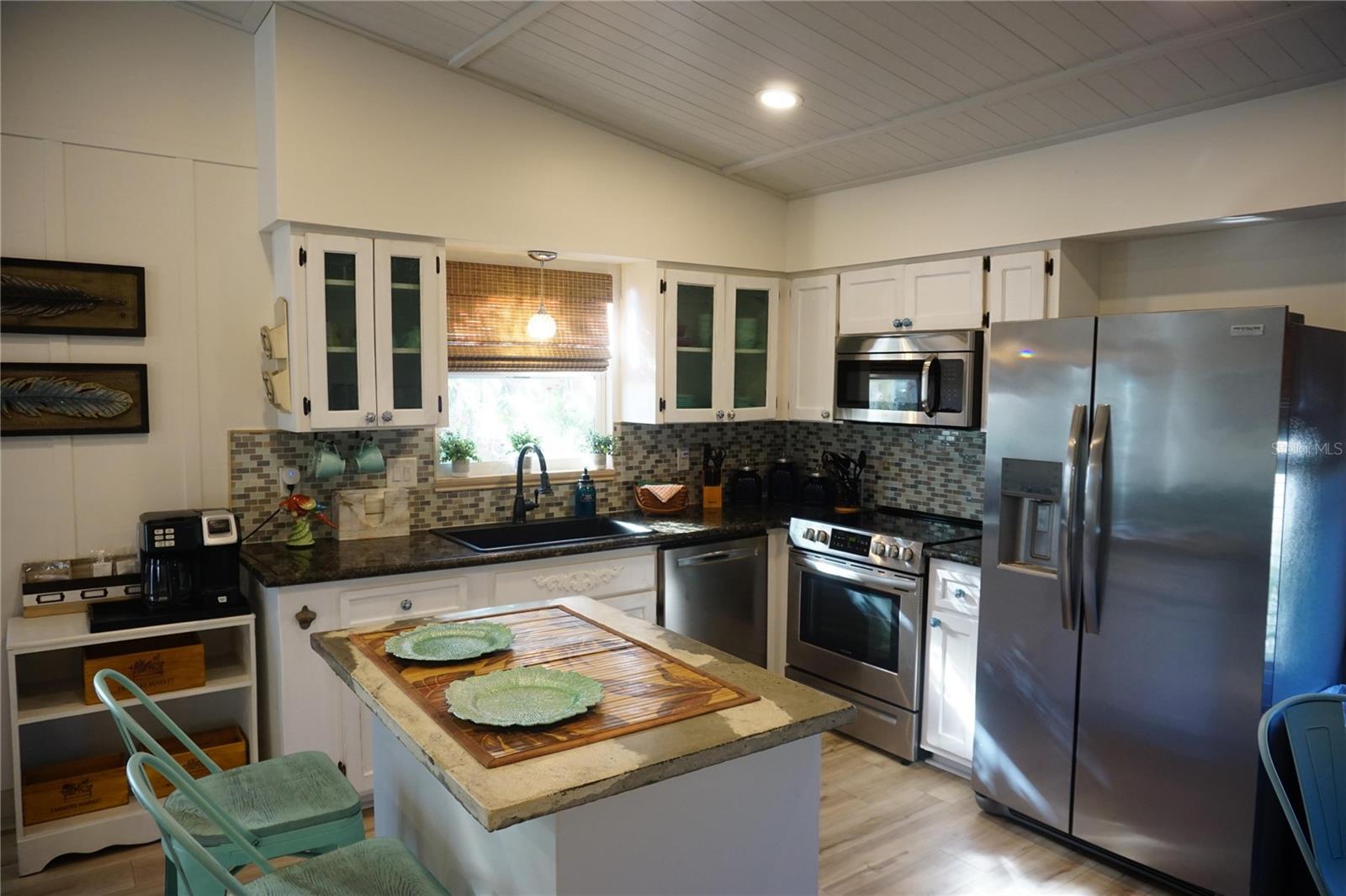 Image 28 of 49 For 2504 Avenue B