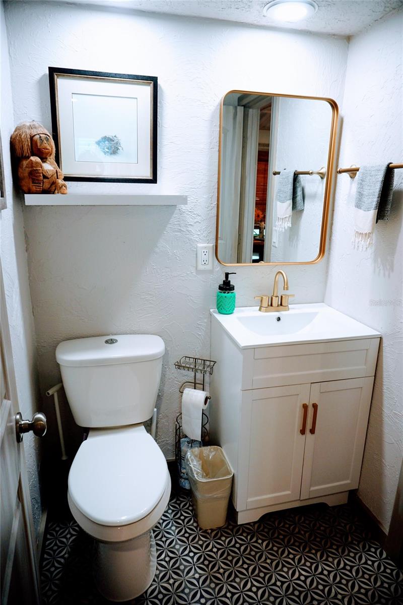 Image 36 of 49 For 2504 Avenue B