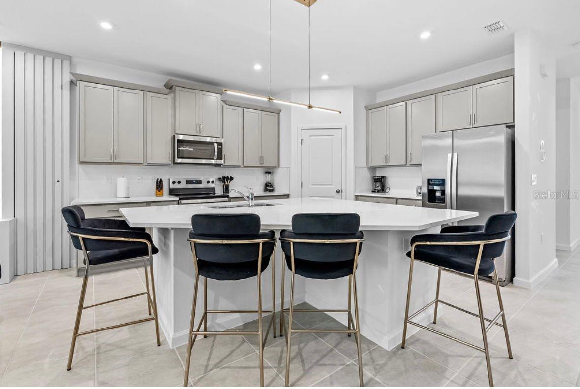 Image 13 of 56 For 9144 Driftwood Path